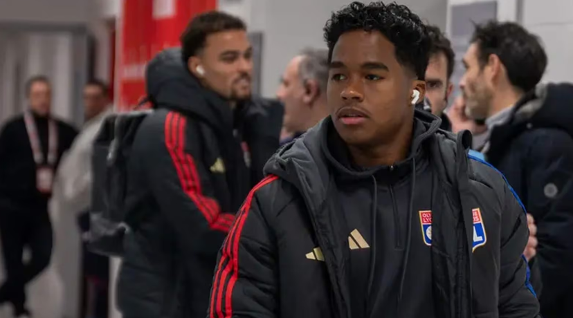 Endrick tem cartão vermelho anulado e pena reduzida na França