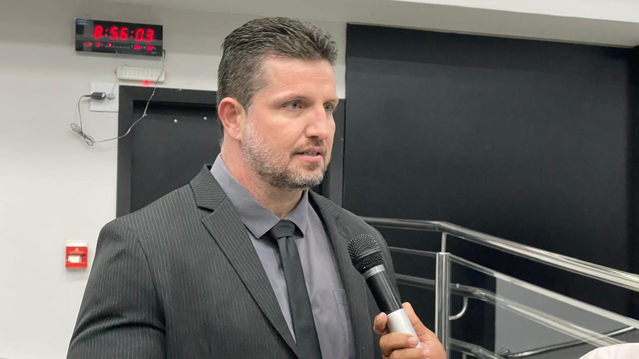 PL de Ranalli: buraco na rua e lâmpada queimada podem virar desconto no IPTU de Cuiabá