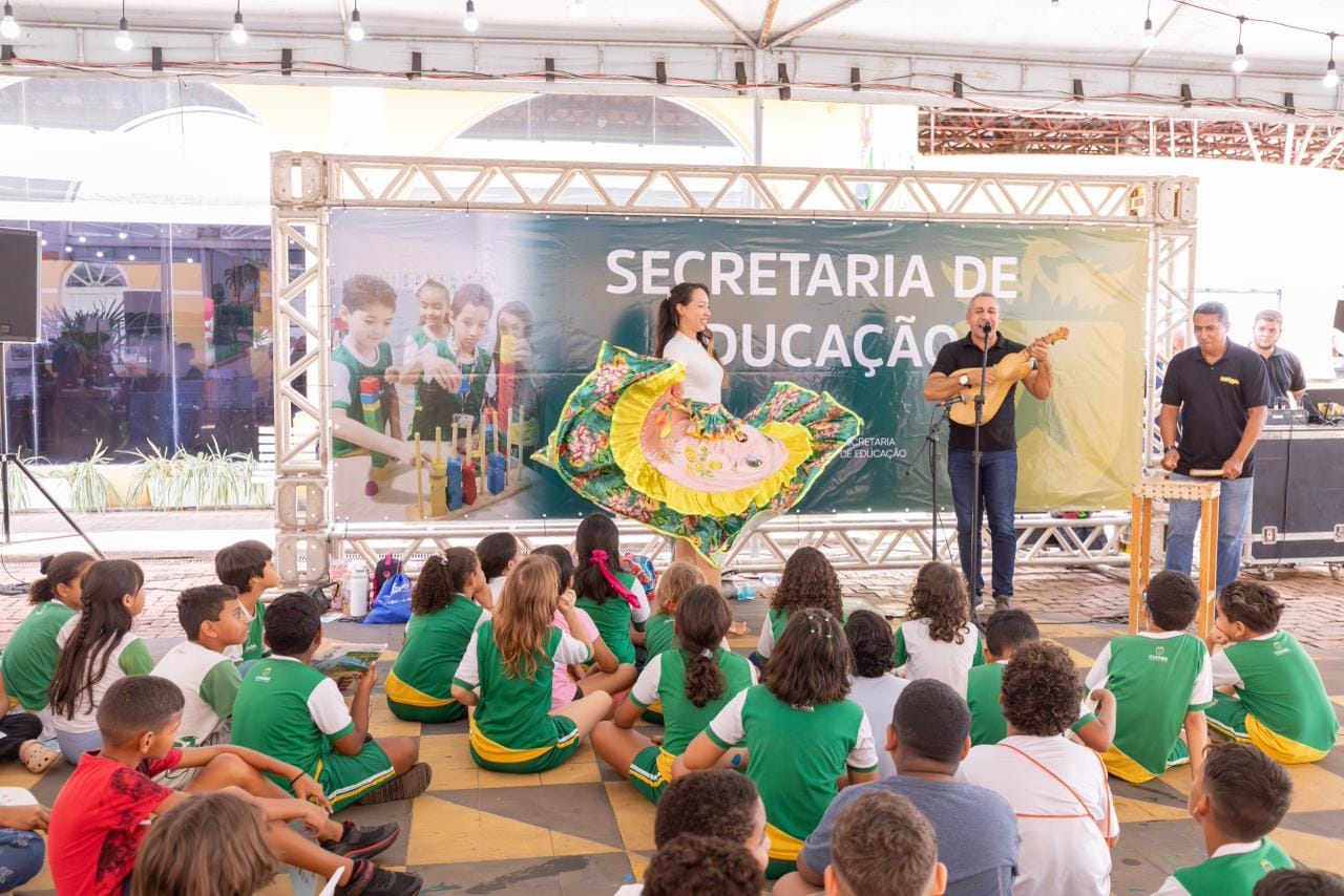 Evento “Plante Água” mobiliza estudantes em ação de educação ambiental no Complexo do Porto