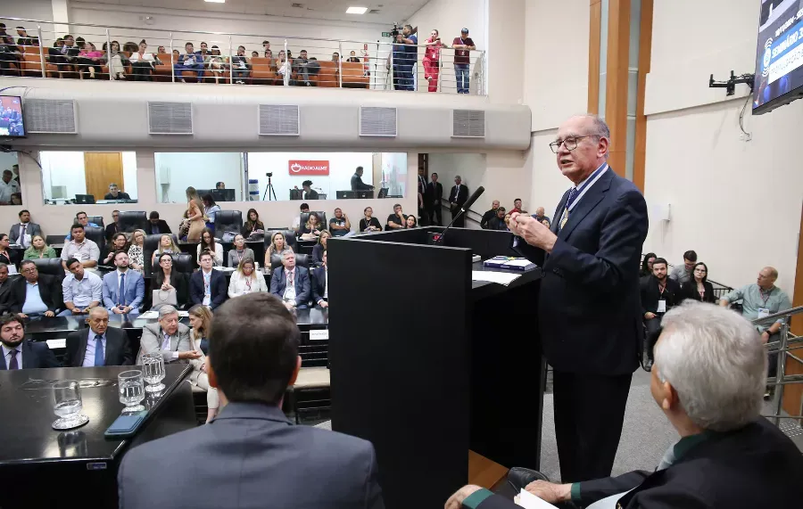 Gilmar Mendes é destaque em seminário sobre mandato e elaboração de leis na ALMT