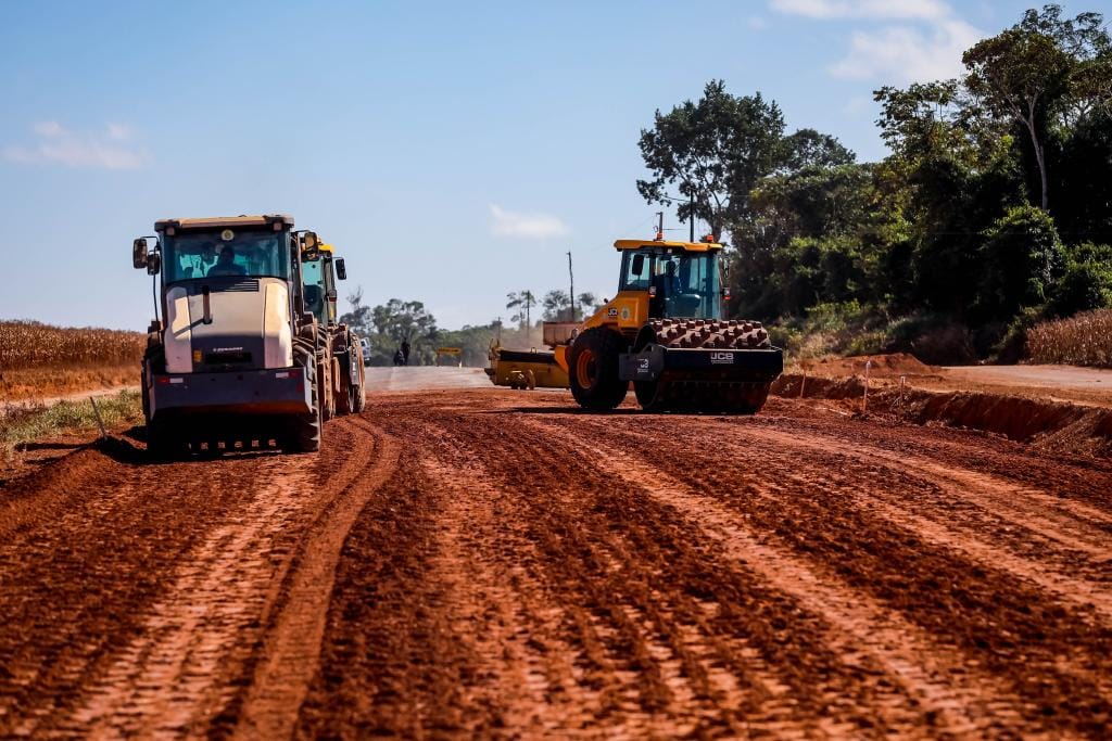 Com maior malha rodoviária do país, Governo de MT investe em manutenção para melhorar logística