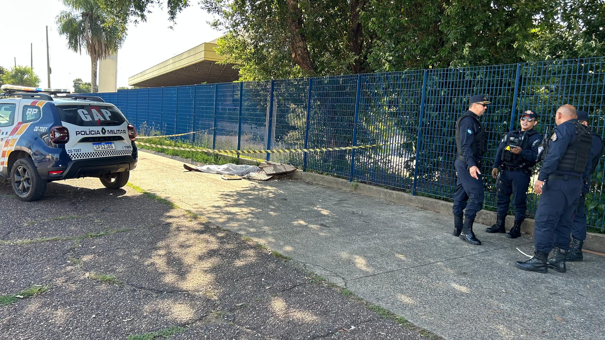 Homem é assassinado a facadas próximo a cemitério em Várzea Grande