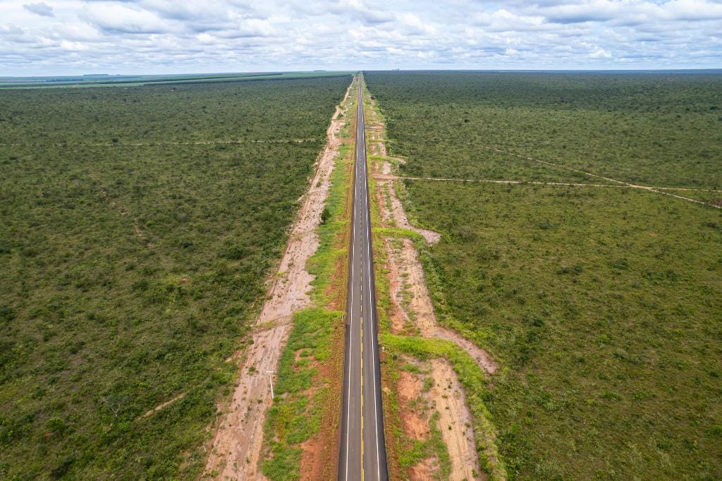 Governo asfalta rodovias em todas as regiões de Mato Grosso
