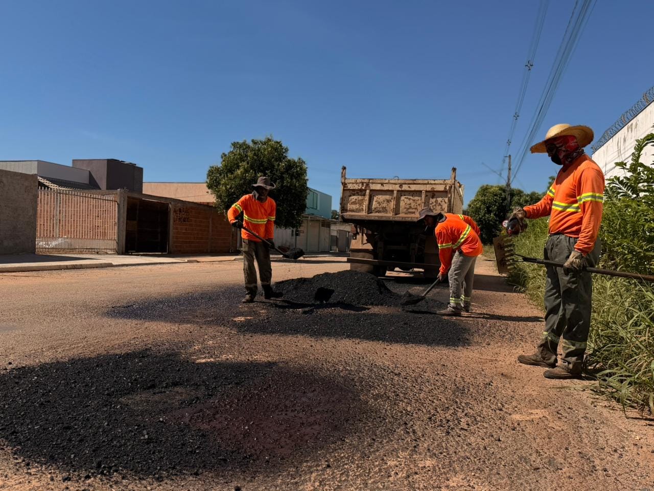 Prefeitura de Cuaibá intensifica manutenção viária e amplia frente de tapa-buracos