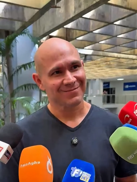 Prefeito libera servidores mais cedo em dias de jogos do Brasil na Copa do Mundo
