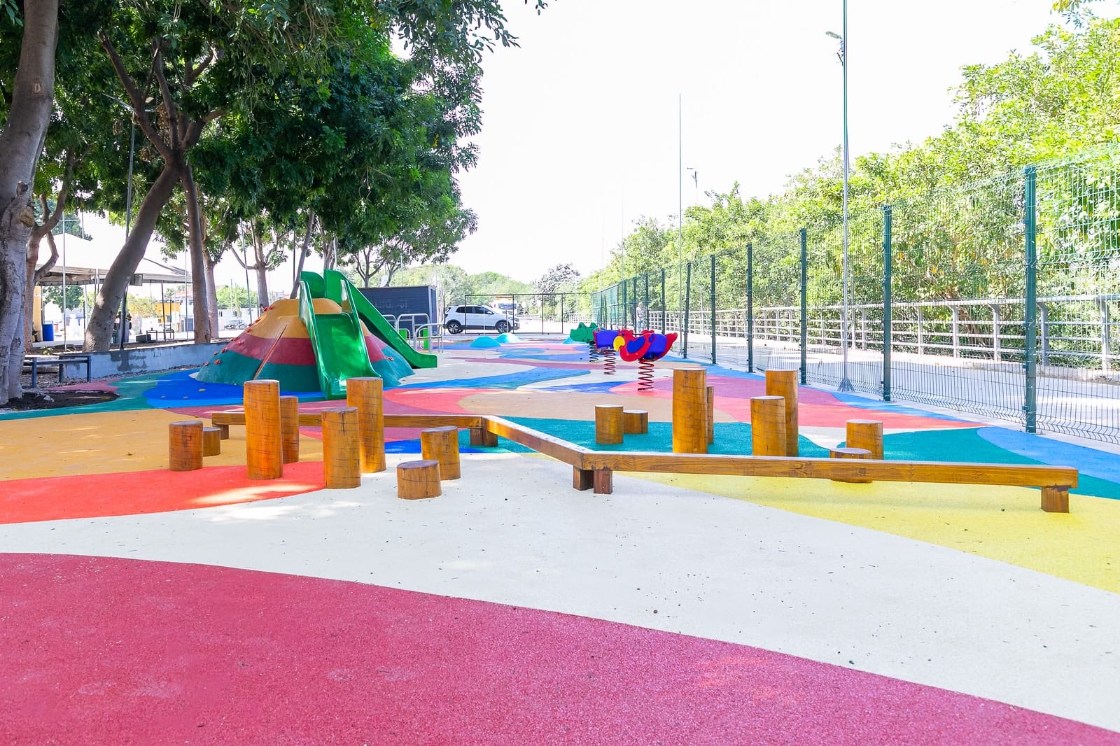 Prefeitura entrega novo playground na Orla do Porto nesta sexta-feira