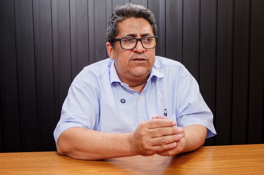 Ananias descarta pressão sobre prefeitos e diz: "Vamos convidar, não obrigar"