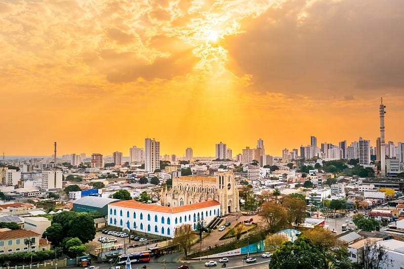 Cuiabá terá dias de calor intenso e baixa umidade; Inmet alerta para risco à saúde