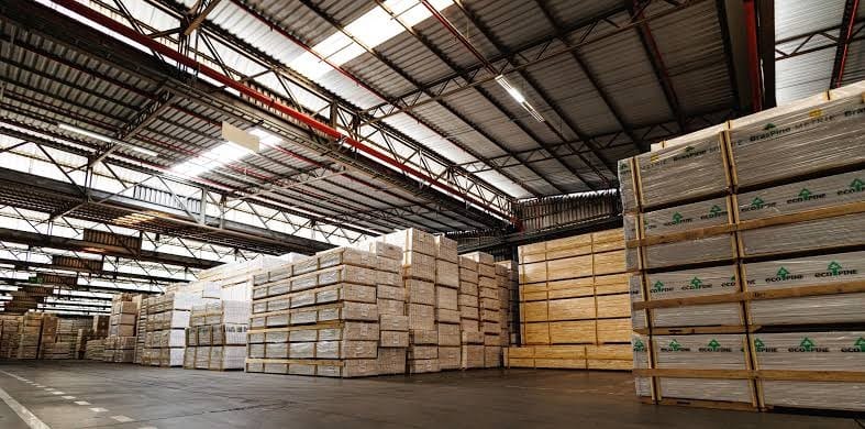 Brasil aciona OMC contra tarifaço dos EUA mesmo com órgão enfraquecido