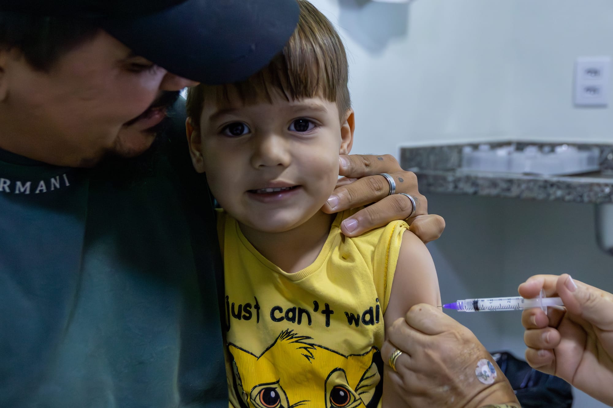 Cuiabá mantém casos de meningite estáveis e reforça vacinação