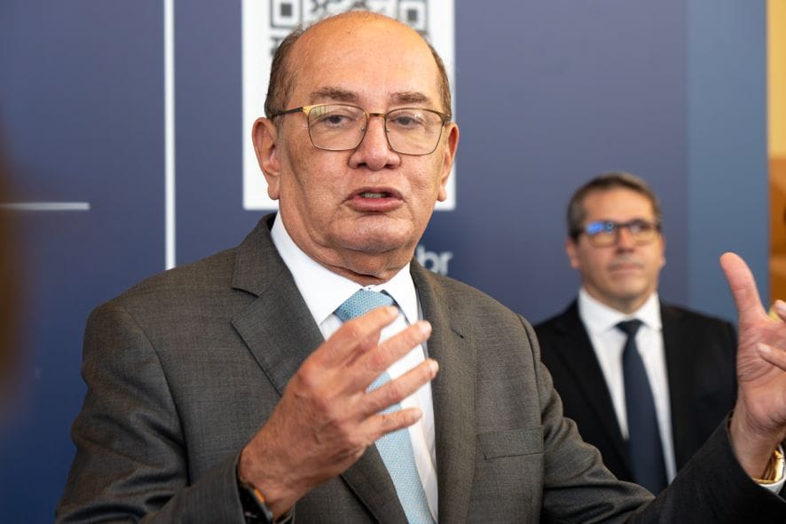 Gilmar diz que impeachment de ministro do STF dificilmente avançaria no Senado