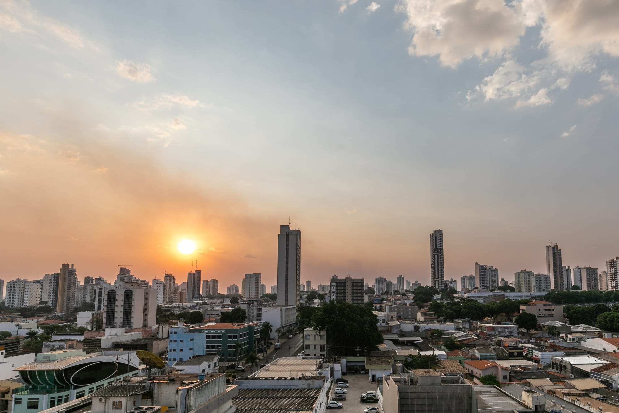 Cuiabá terá dias de calor intenso e temperaturas próximas dos 40°C