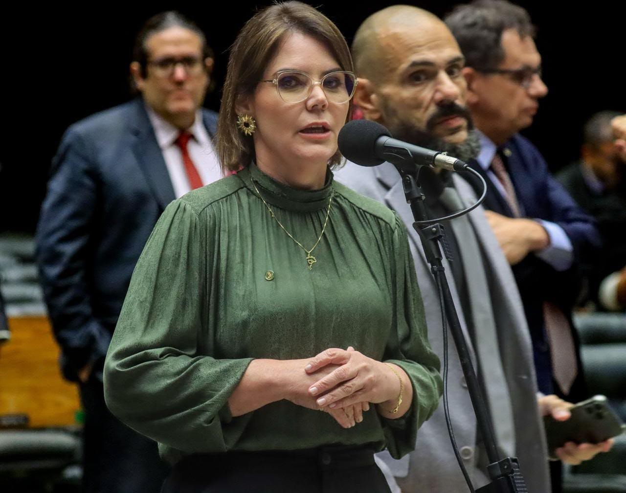 Coronel Fernanda está entre deputados do PL com mais projetos aprovados em 2026