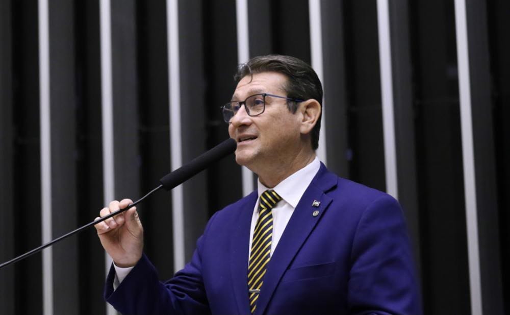 Zaeli compra briga dos CACs e cobra audiência sobre controle do javali