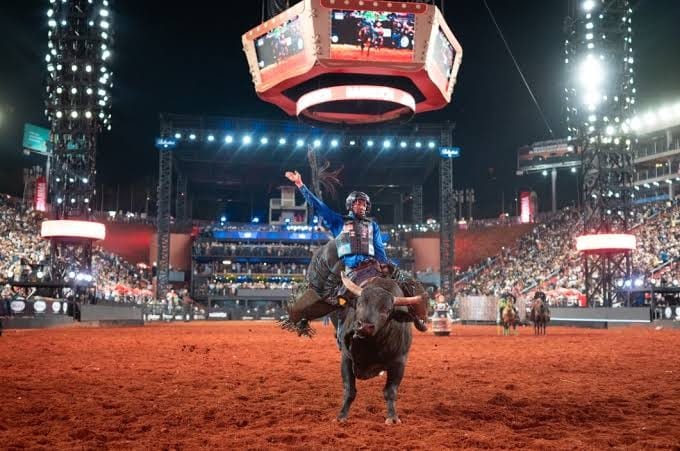 Peão de Paranaíta é campeão brasileiro em Barretos, leva R$ 200 mil