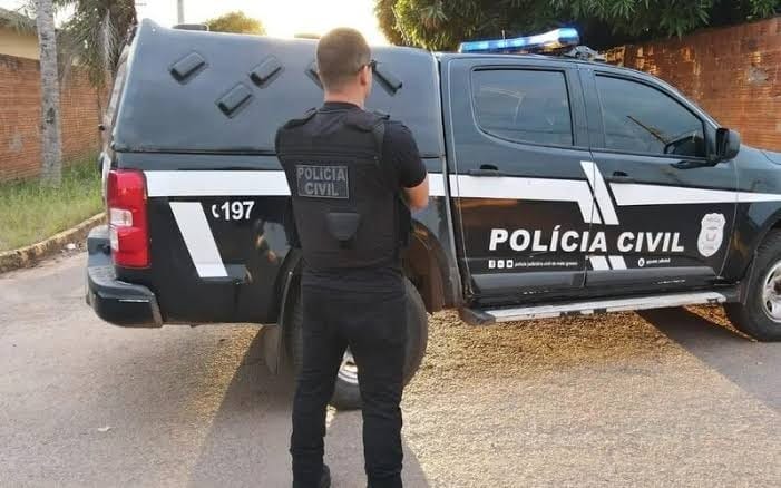 Polícia mira servidores por facilitar entrada de celulares em presídio de MT