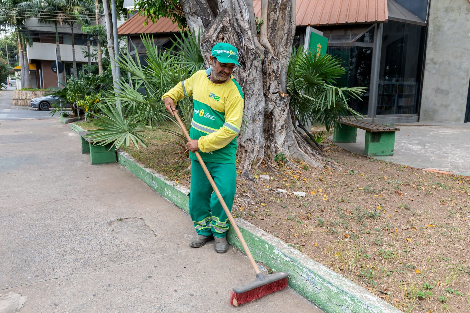 Das urnas às ruas: Cuiabá reforça zeladoria urbana após força-tarefa nas eleições