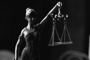 Tribunal do Júri condena réu por tentar matar ex-companheira