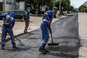 Governo investe R$ 1,8 bilhão em mais de 4 mil km de asfalto dentro das cidades
