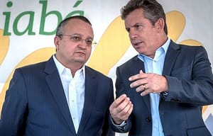 Justiça manda Taques retirar postagens com acusações contra Mauro e Fábio