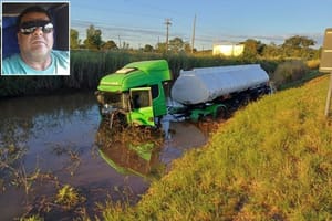 Caminhoneiro morre após ser lançado para fora de carreta em batida na BR-364