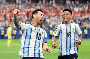 Messi marca e se torna maior artilheiro da história das Copas do Mundo