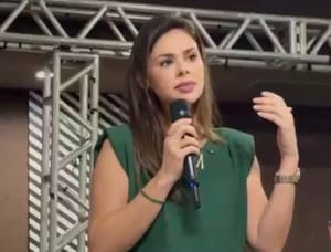 Michelly cobra fim da falta de médicos e medicamentos em Cuiabá