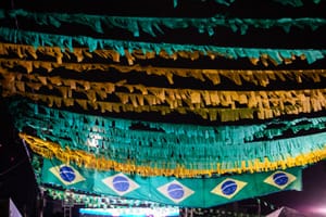 Votação para escolha de novas ruas com telões para o jogo do Brasil encerra hoje em Cuiabá