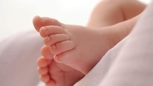 Bebê de 3 meses morre após chegar a hospital com suspeita de abuso em MT
