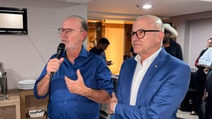 PSDB oficializa apoio à candidatura de Pivetta ao governo: "gestor preparado"