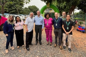 Prefeitura leva vagas de emprego e serviços à Semana do Migrante em Cuiabá