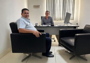 Presidente da Câmara de VG visita indústria de estofados e colchões no Paiaguás