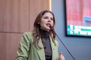 Michelly diz que marido deixou Secretaria após desgaste político: “vinha sofrendo uma certa pressão sim”