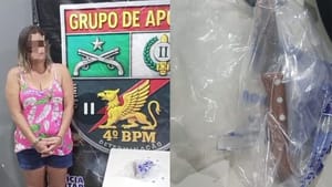 Mulher esfaqueia marido e ameaça: "Pode demorar o tempo que for, vou matá-lo"