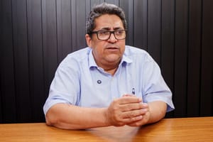 Ananias descarta pressão sobre prefeitos e diz: "Vamos convidar, não obrigar"