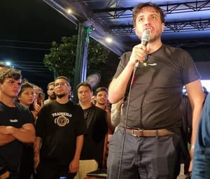Renan afirma que Abilio usa humor para esconder "lado obscuro"