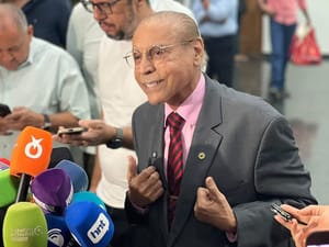 Júlio condiciona voto à solução da crise da água em VG