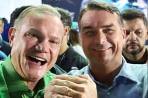 Wellington leva Janaina a Flávio e tenta consolidar aliança que rachou o PL em MT