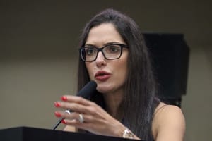 Janaína relembra perseguição após denúncia sobre desvio de R$ 308 milhões