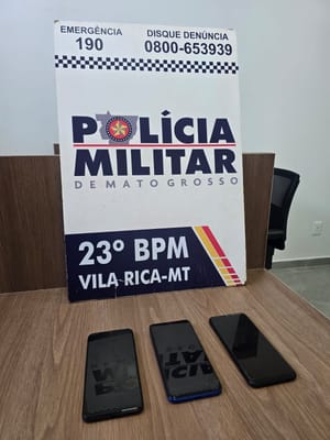 Polícia Militar prende três homens por armazenamento de pornografia infantil em celular