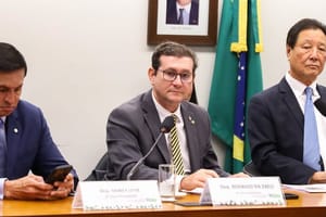 Com relatoria de Zaeli, Comissão aprova porte de arma para empresários