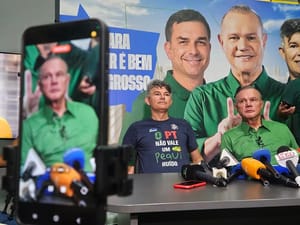 Wellington diz que continua apoiando Medeiros apesar de afastamento