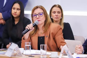 Moretti cita silêncio de vereadores e mantém Rogerinho no comando do DAE