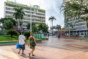 Cuiabá abre seleção com 1.520 vagas na Educação e salários de até R$ 5,6 mil