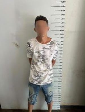 Homem tenta esfaquear esposa, ameaça e acaba preso em Cuiabá