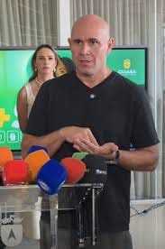 Abilio ironiza origem de verba para obra e dispara contra Riva: “Espero que pare de roubar”