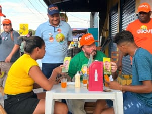 Bolsonarista "raiz", vice de Wellington faz arrastão no Pedra 90