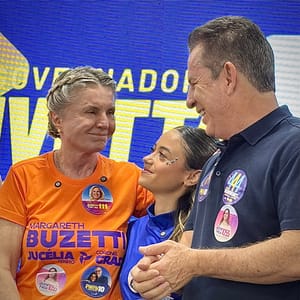 Mauro Mendes enaltece trabalho de Buzetti e pede 2º voto
