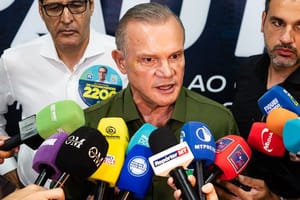 Wellington aposta em “voto silencioso” de servidores e acusa pressão sobre prefeitos
