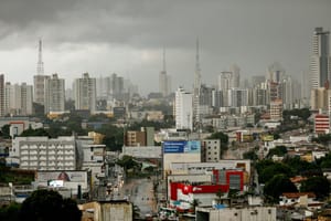 108 cidades entram em alerta para chuva forte, ventos de até 60 km/h e granizo